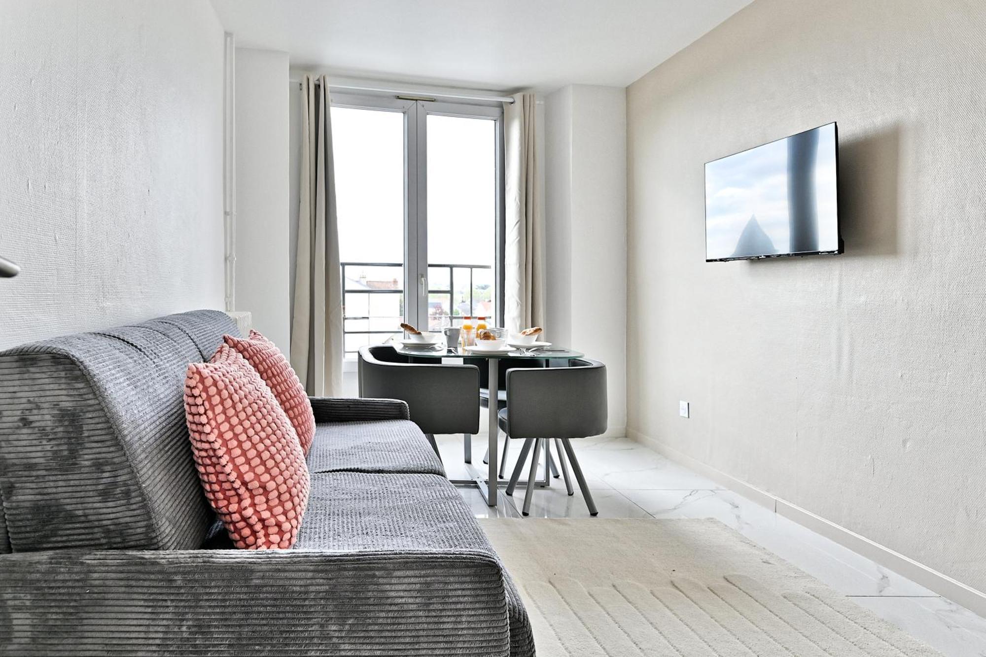 Appartement Paisible Et Moderne - Gagny Exterior photo